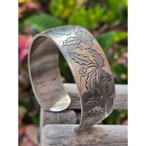 1950's Vintage Signed Kirk Stieff “Winter Holly” Vintage Pewter Cuff Bracelet